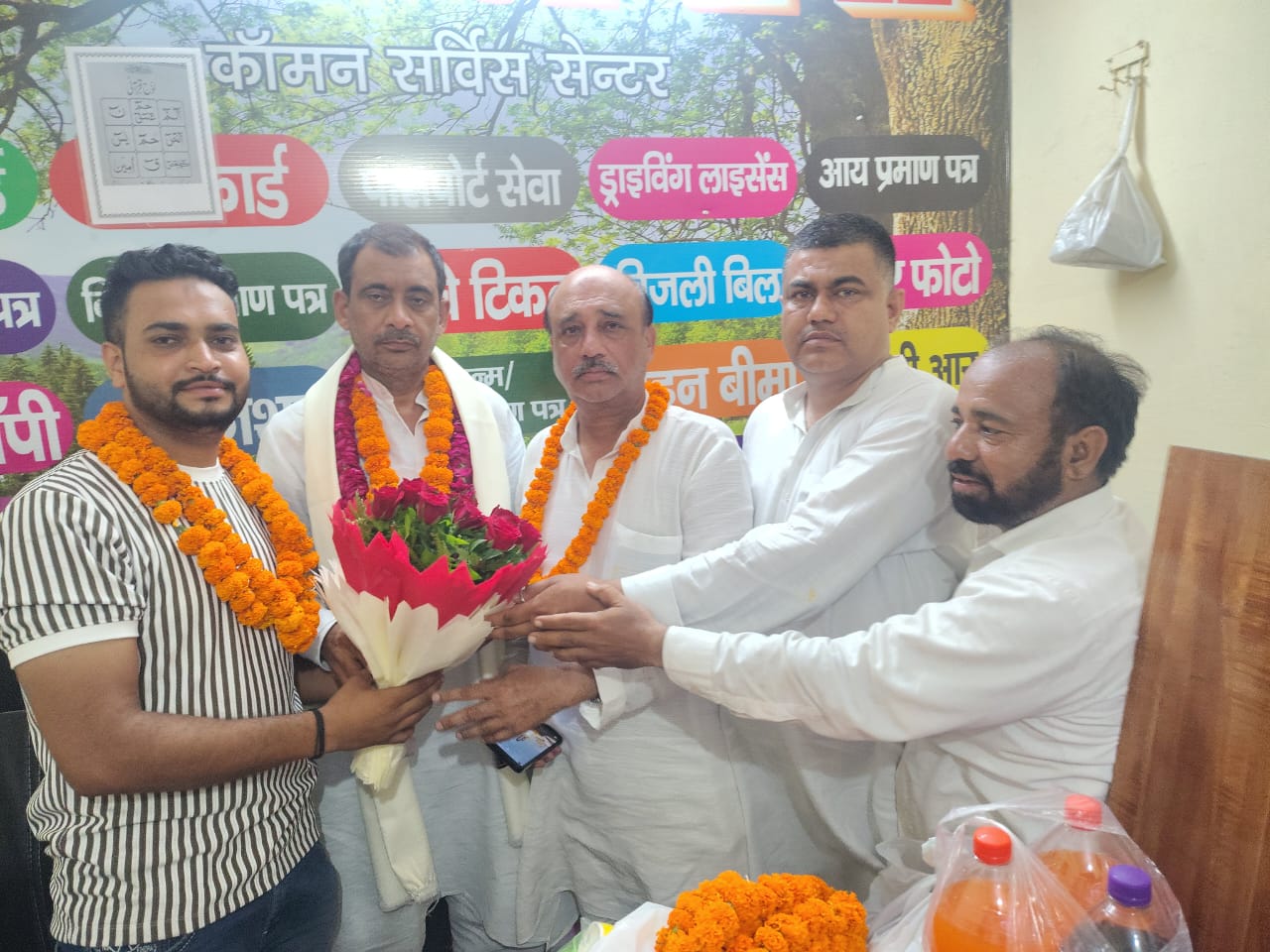 उत्तराखंड अल्पसंख्यक आयोग में  नवनियुक्त बने सदस्य नफीस अहमद  का ज्वालापुर हरिद्वार में हुआ ढोल नगारों  के साथ स्वागत…..