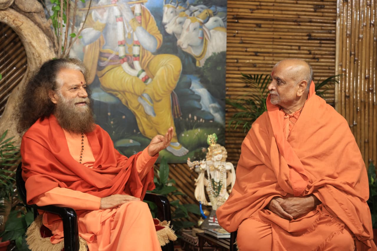 श्री स्वामिनारायण गुरूकुल विश्वविद्यालय, अहमदाबाद द्वारा आयोजित सत्संग साधना शिविर का समापन